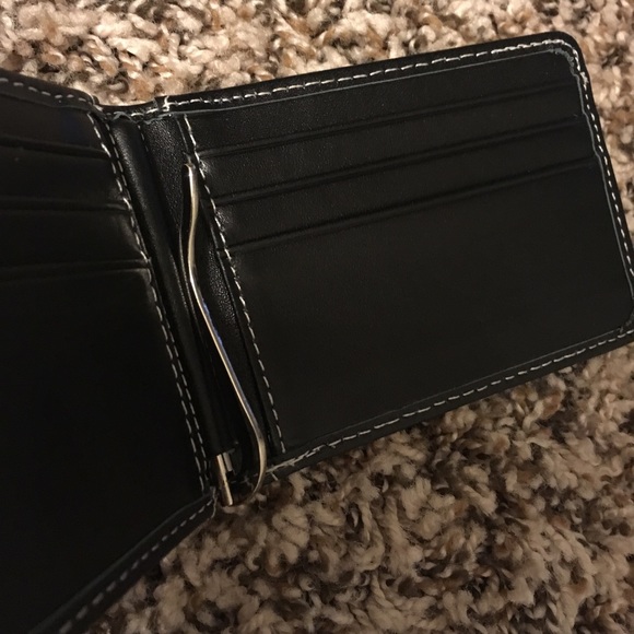 RFID Blocking, 100% Genuine Leather Wallet - Picture 8 of 8